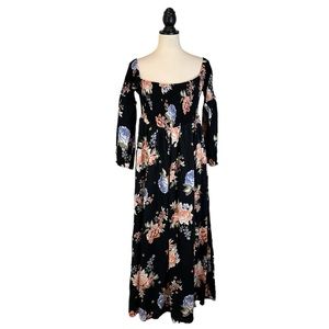 Torrid Black Maxi Dress Floral Smocked Bust Flare Bell Sleeve, Size 1/1X